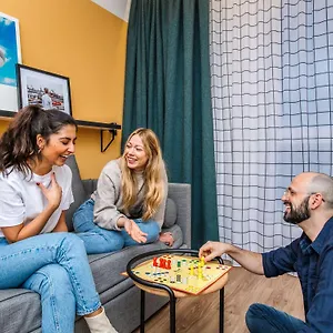 Adagio Access Hamburg