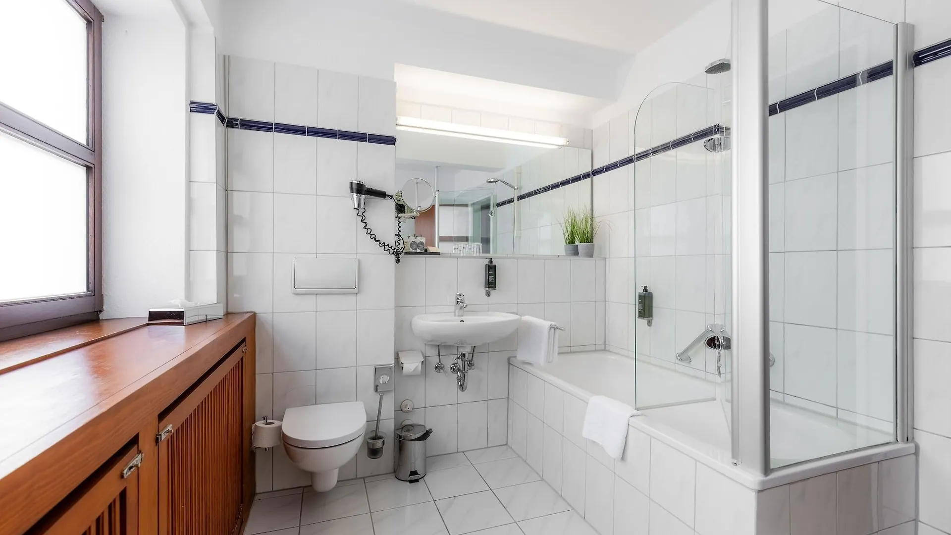 Hotel Engel Hamburg 4*,  Germany